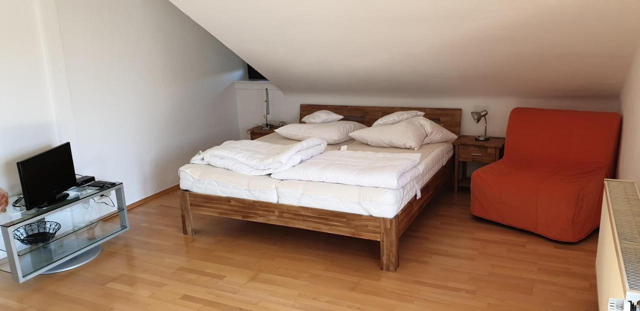 Ferienwohnung Hemmerl Bad Camberg Dış mekan fotoğraf